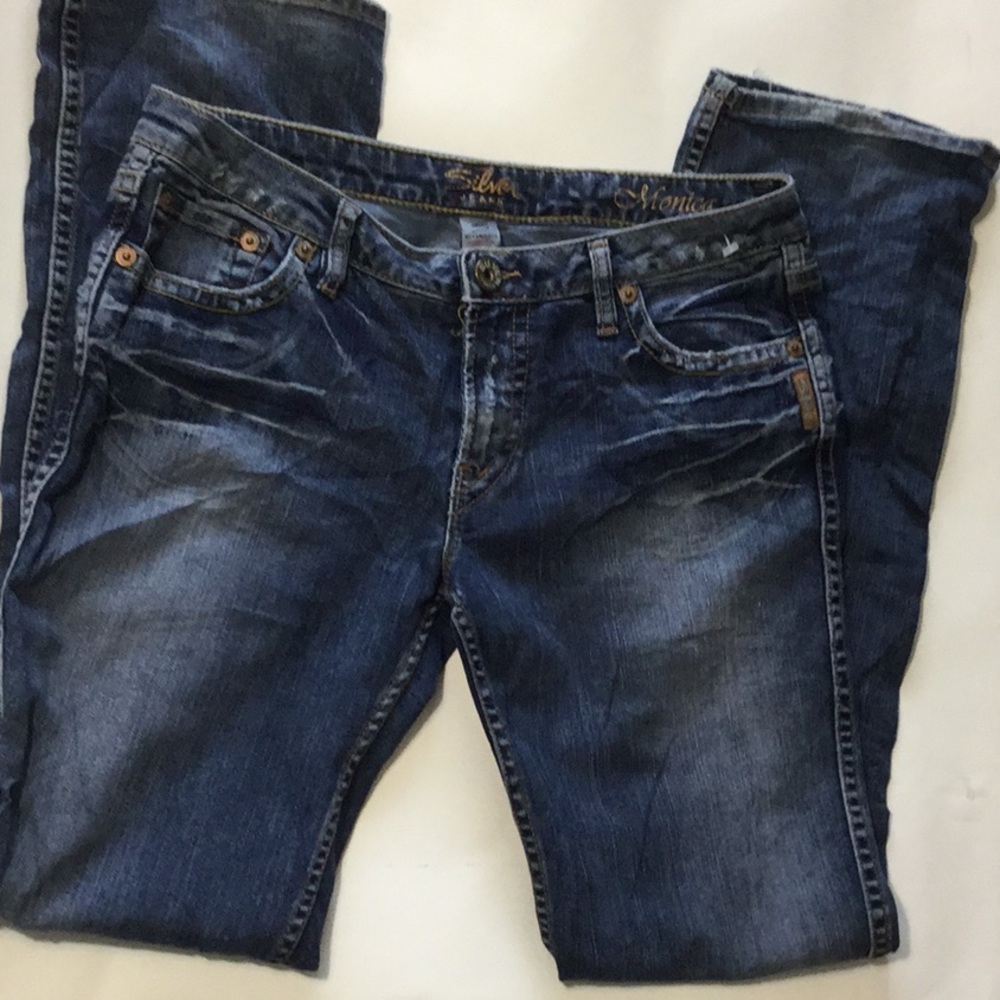 Silver Jeans Monica size 32 tag says length is 33, but 32 when I measure